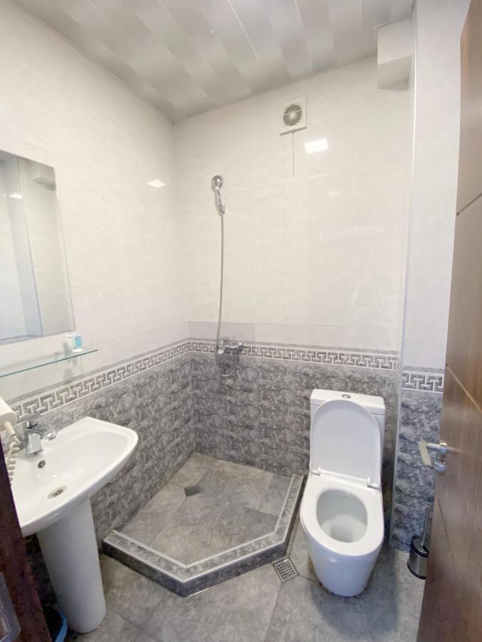 Tbilisi Central Hotel Buitenkant foto