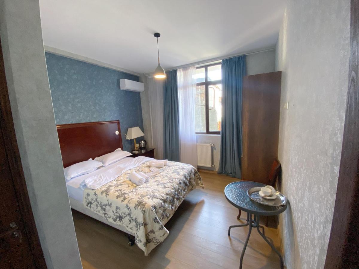 Tbilisi Central Hotel Buitenkant foto