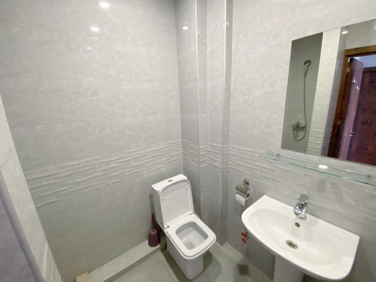 Tbilisi Central Hotel Buitenkant foto